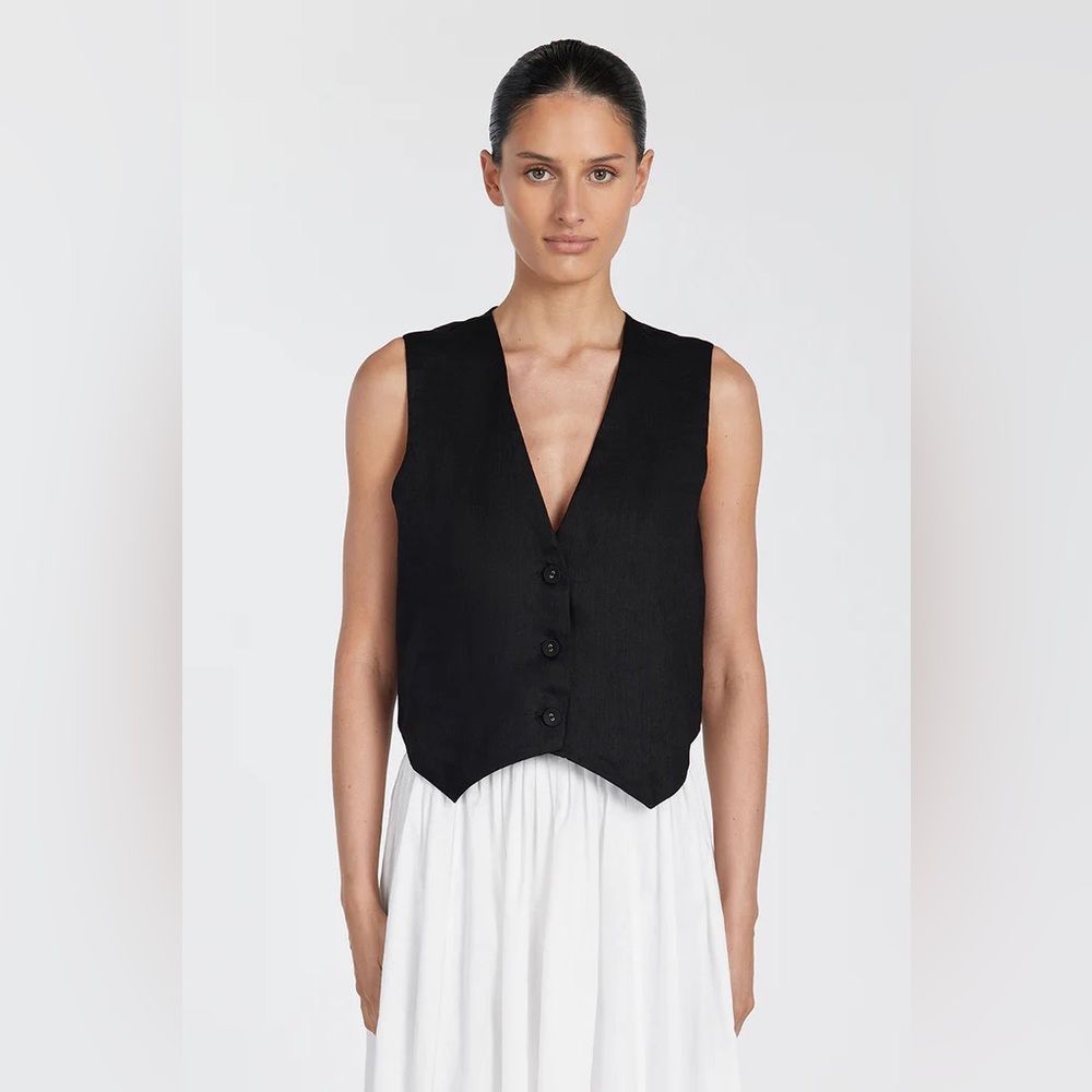 Dissh Banks Black Linen Vest